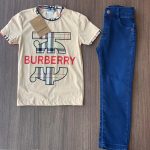 Tshirt BURBERRY with blue jeans