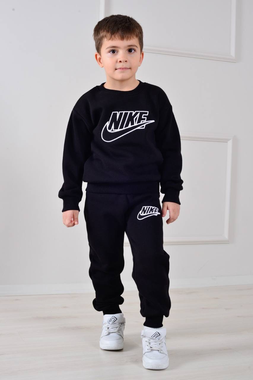 9793deee-70fe-4e81-a895-e0fbb4a548e4