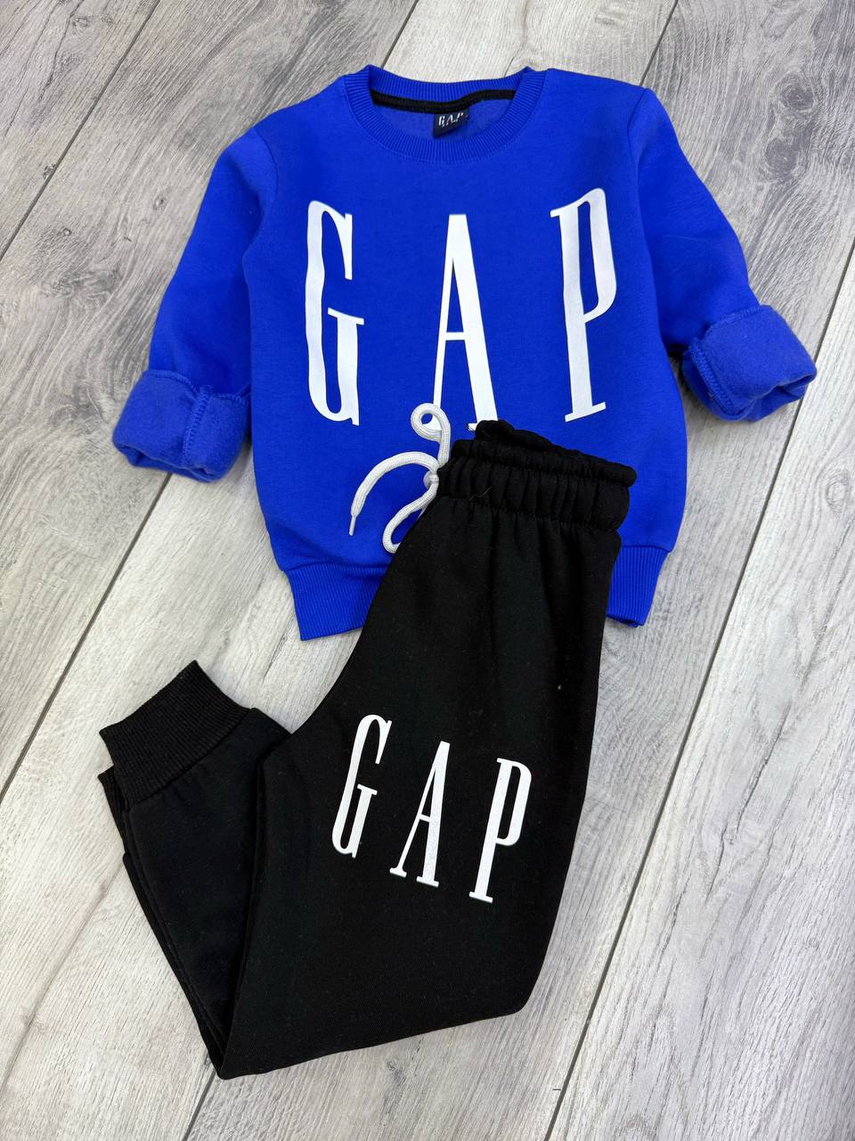 c8a7ec49-2183-424e-b770-1c8d744b3aae